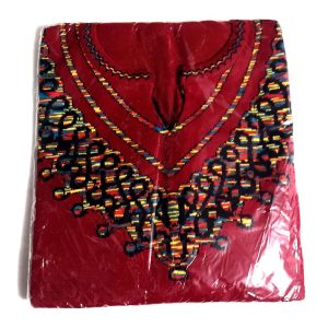 Pulover tricotat fin, moale, cu motive tradiționale românești, tip ie – roșu